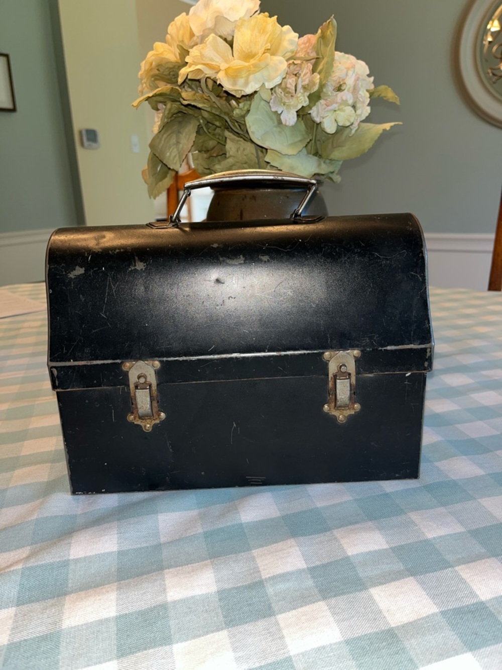 Vintage Men’s Black Metal Lunchbox with Handle